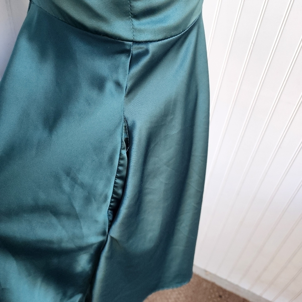 B Darlin Junior's Emerald Green Satin Skater Dress Pockets V-Neck Size 7/8 - Picture 8 of 15